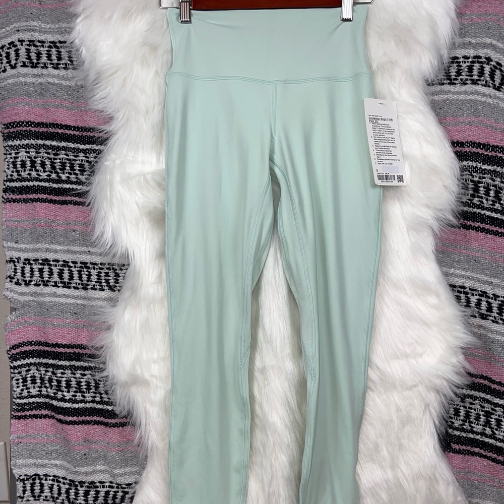 NWT • Lululemon •  ‘Align 25” Yoga Pang • Mint • 6 - Picture 6 of 9